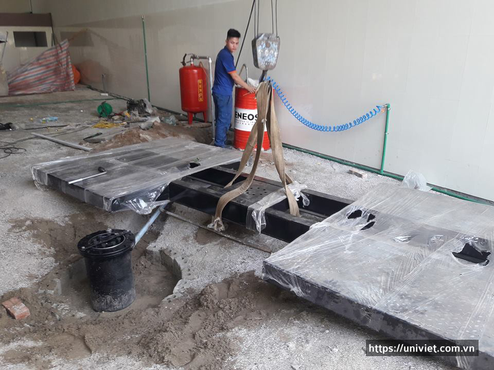 Cầu nâng 1 trụ rửa xe Senok bền bỉ