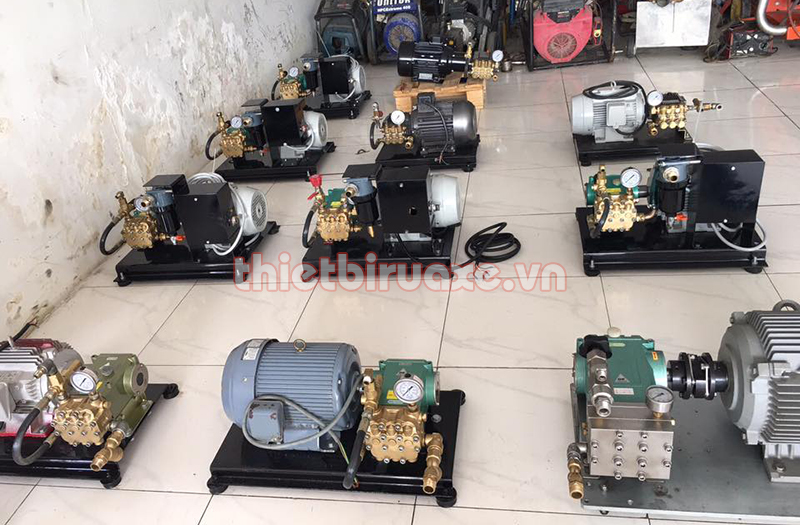 máy rửa xe nhật bãi